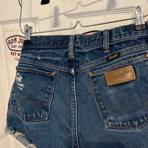 Women’s wrangler jean shorts